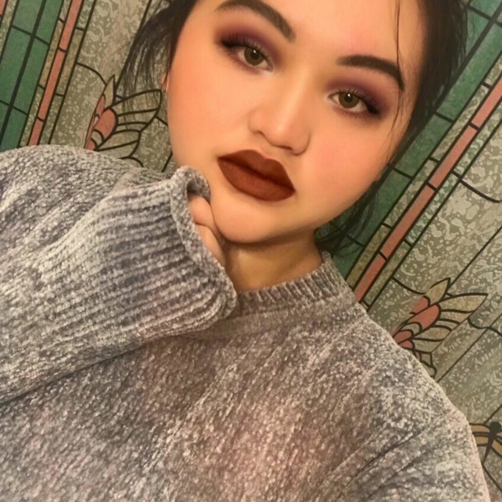 Meet your Posher, Lily